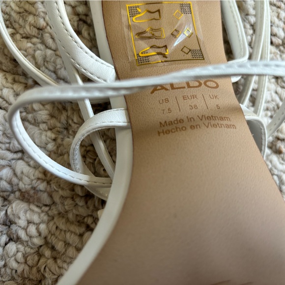 7.5 - NWOB Aldo Wrap Heels - Picture 4 of 6